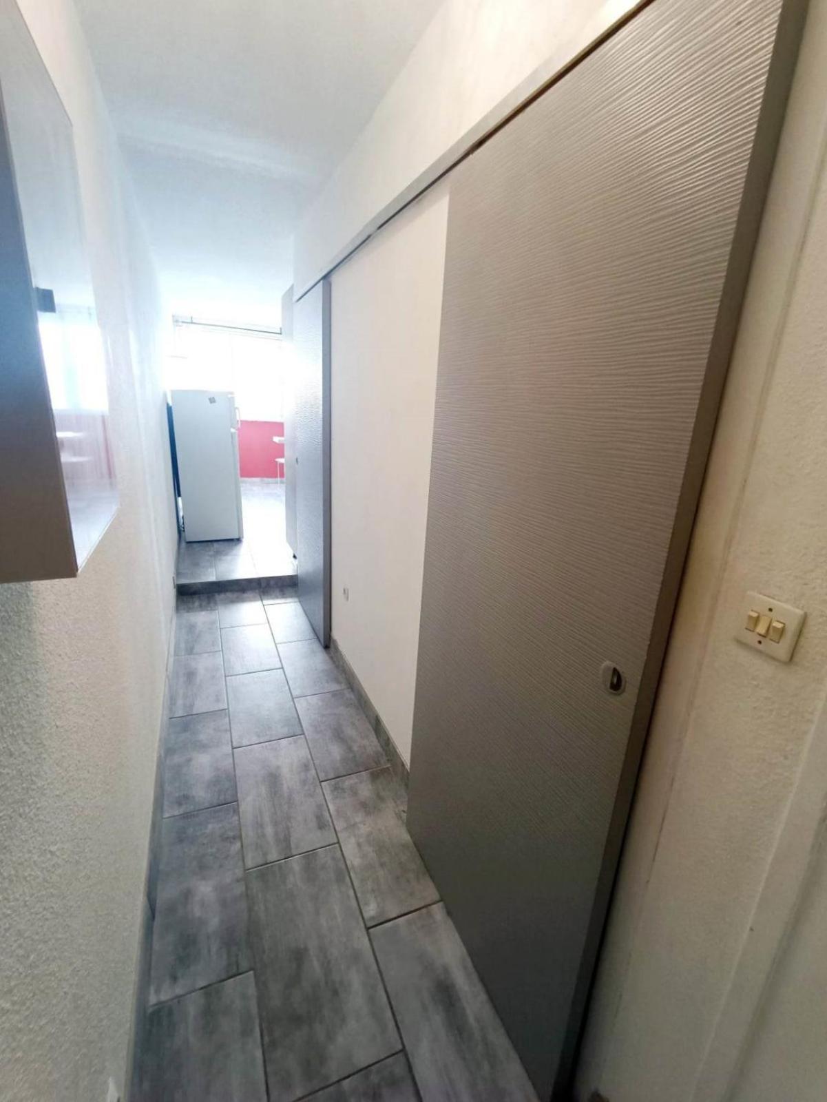 Charmant Appartement Sur La Marina Le Barcarès Exteriör bild